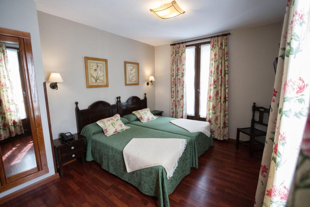 Hotel El Repelao Ковадонга Екстер'єр фото