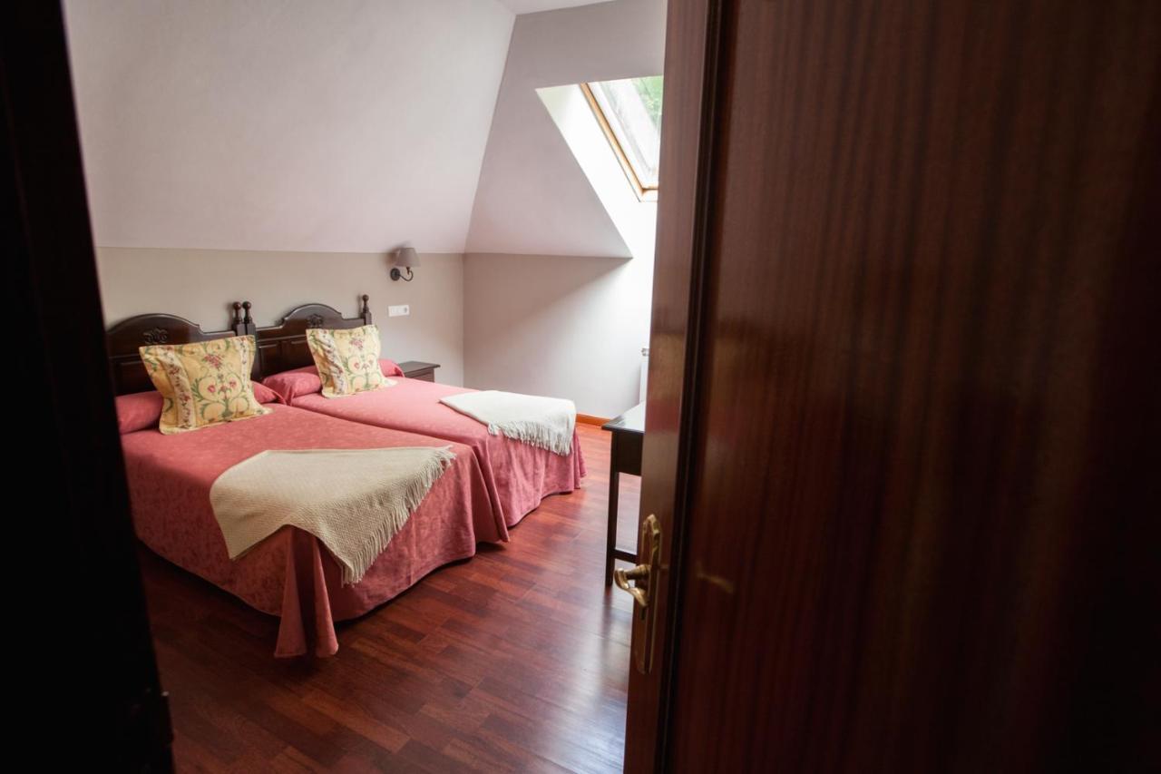 Hotel El Repelao Ковадонга Екстер'єр фото